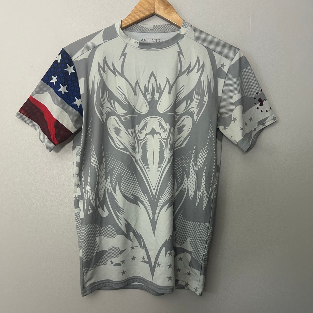 Under Armour Freedom USA Compression Shirt Men XL Gray Eagle HeatGear Patriotic